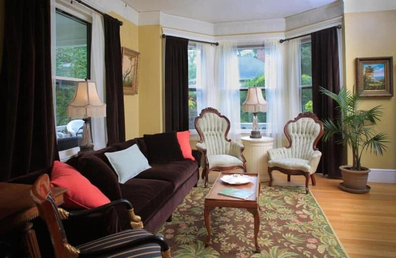 The Lion And The Rose Bed And Breakfast Asheville Exterior foto